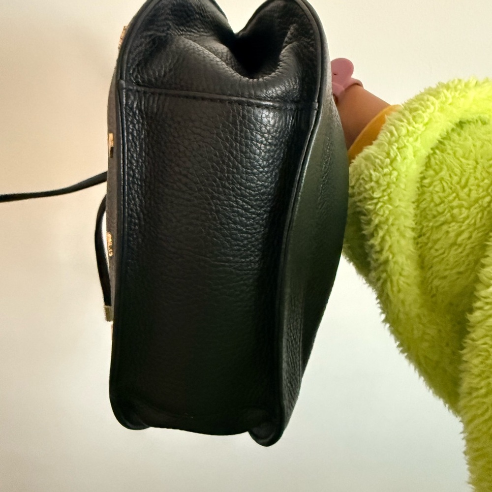 MCM Black Leather Drawstring Crossbody Bag with Gold Hardware - Picture 4 of 14